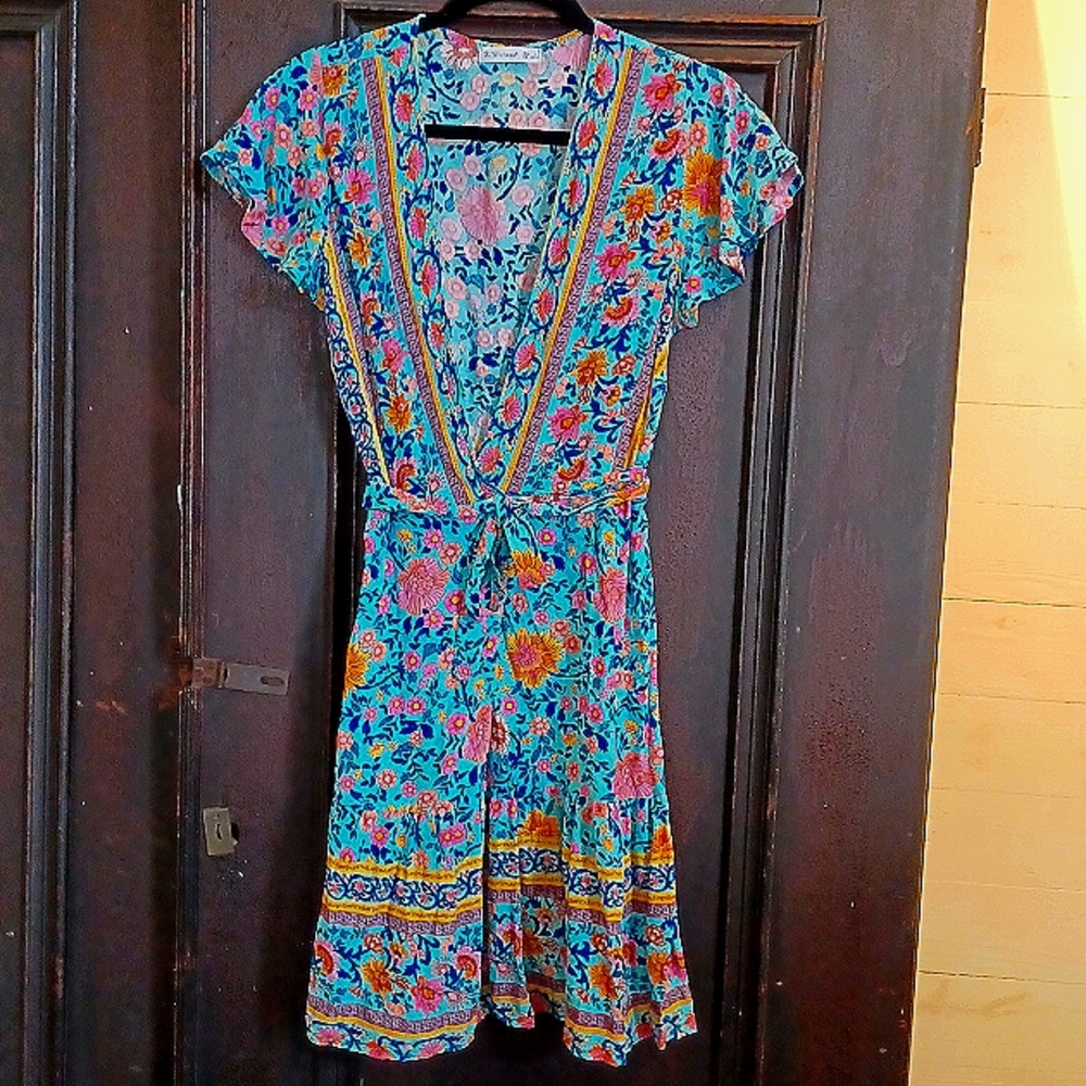 R. Vivimos Flower print wrap around dress with ruffled hem and sleeves Large
